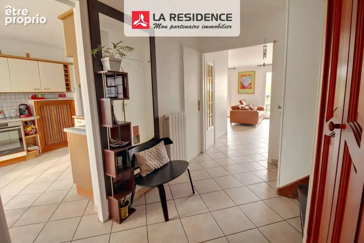Maison 145 m² à Conflans-Sainte-Honorine  - photo 9