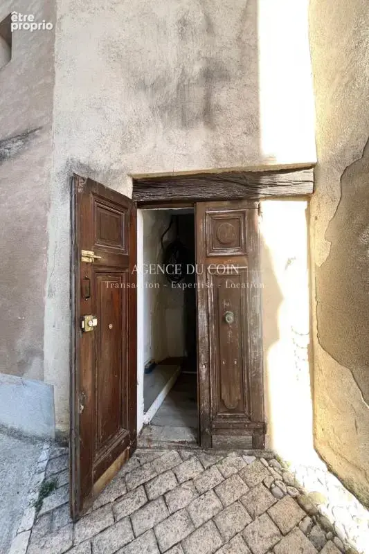 83830 claviers haut var superbe batisse de village a renover - photo 15