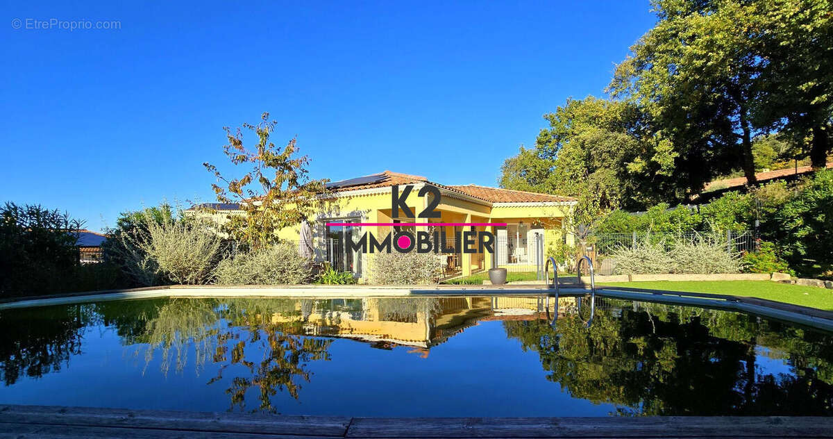 Maison à MONTELIMAR