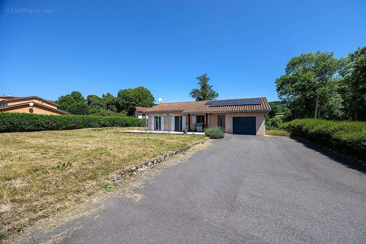 Maison à VIOLAY