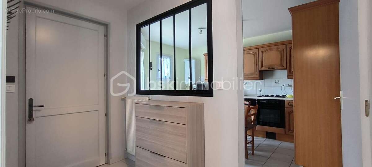 Maison à LA CHAPELLE-DE-GUINCHAY