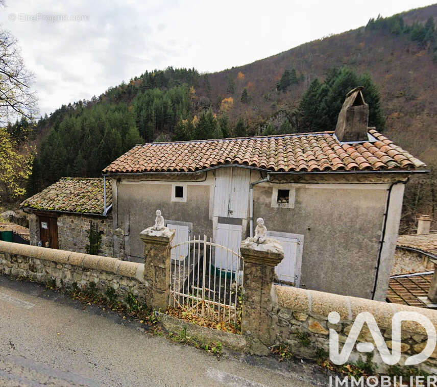 Maison 75 m² à Barnas  - photo 2