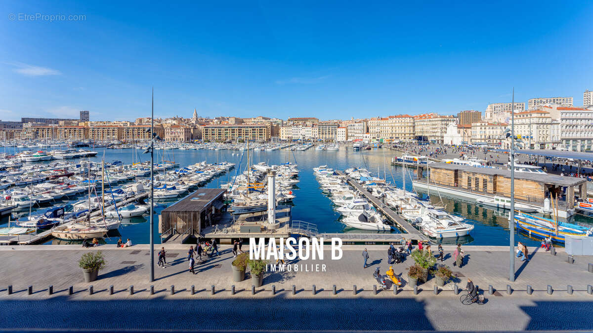 Appartement à MARSEILLE-1E