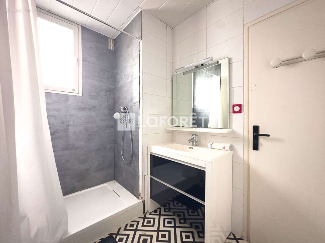 Appartement à SAINT-MARTIN-D'HERES