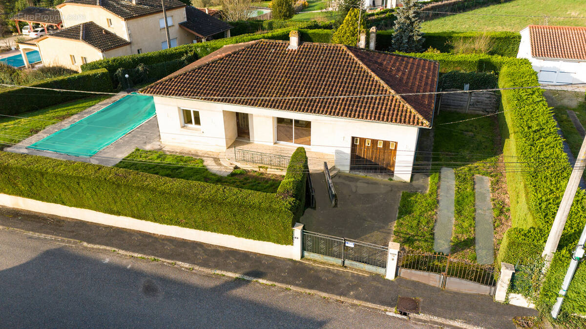 Maison à SAINT-SYLVESTRE-SUR-LOT