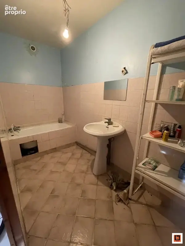 Maison 9 pièces 180 m² à vendre à Saint-Remy-Sur-Durolle (63550) - photo 7