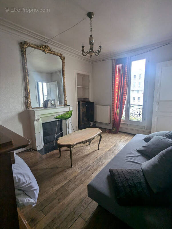 Appartement à PARIS-19E