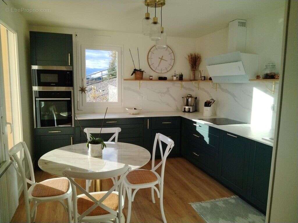 Maison à SAINT-JUST-LE-MARTEL