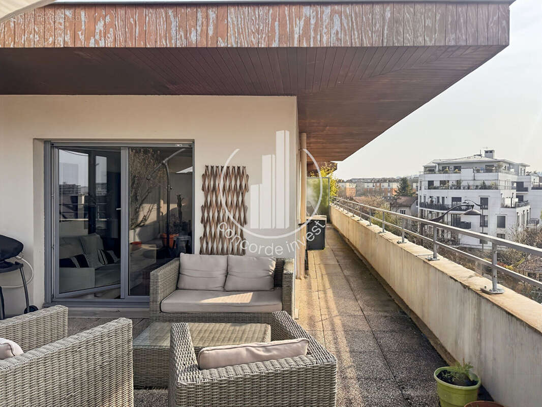 Appartement à SURESNES