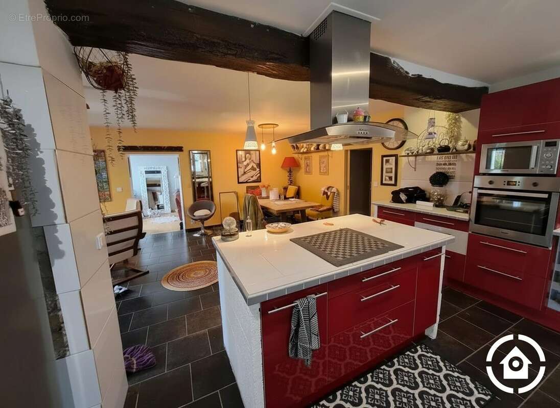 Maison 253 m² à Macqueville  - photo 5