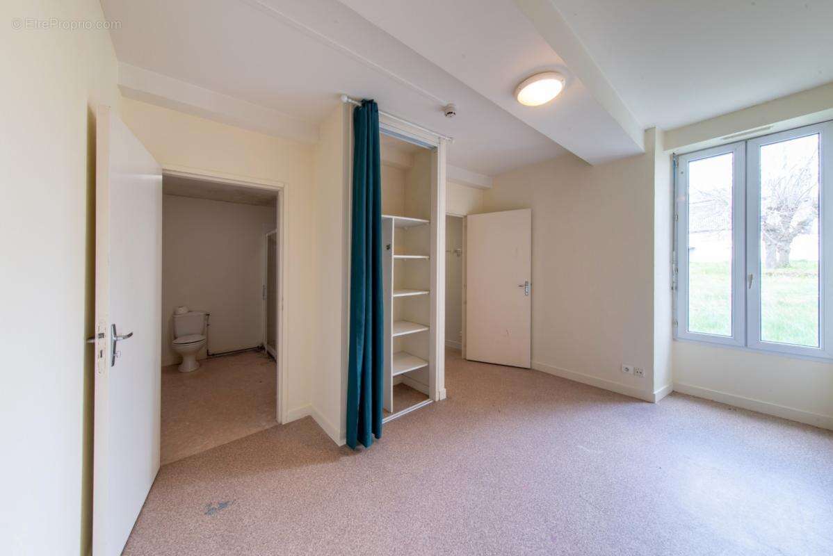 Appartement à DOUE-LA-FONTAINE