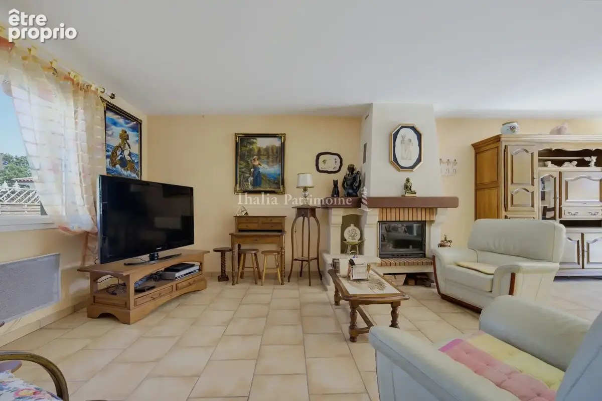 Lanton   Maison avec dépendance et terrain de plus de 1000 m2 à proximité du Bassin - photo 4