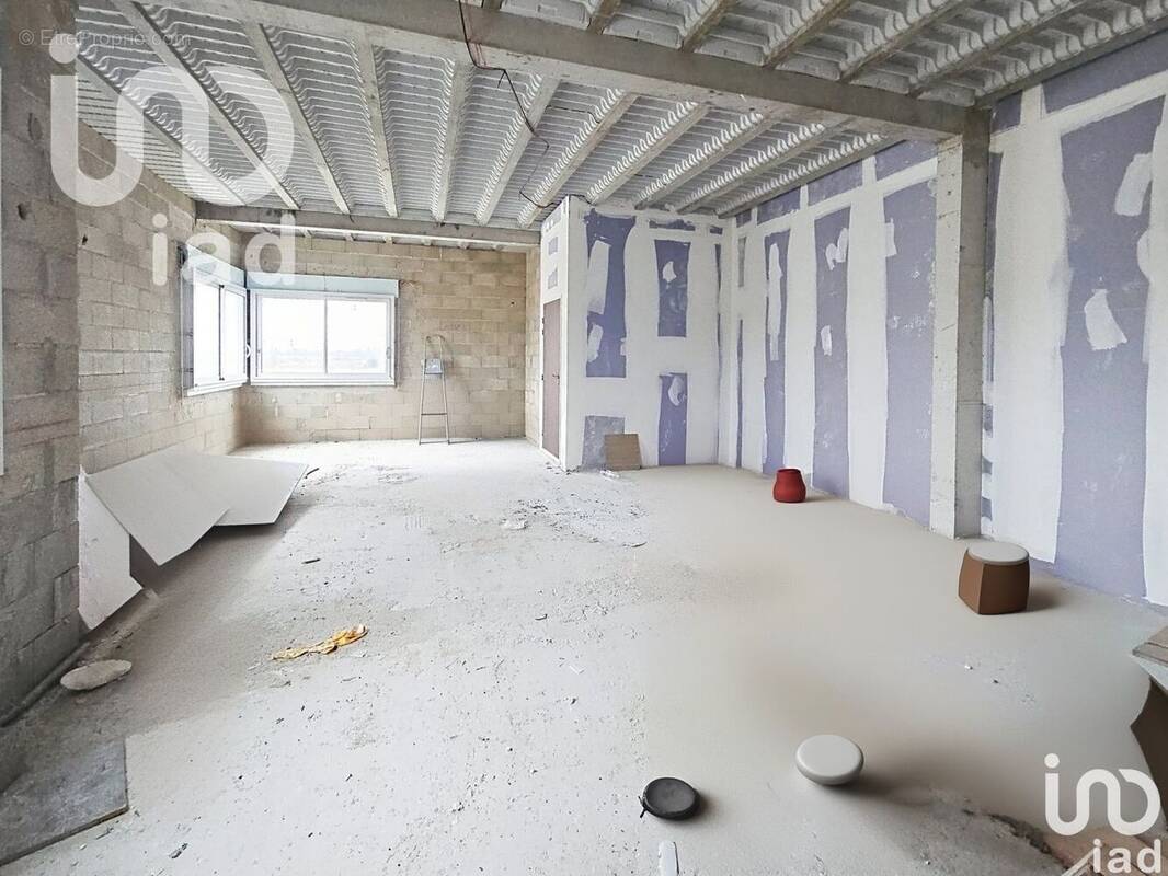 Photo 1 - Commerce à TOURBES