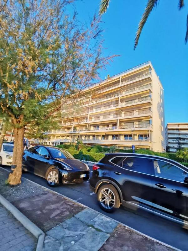 Appartement à ROQUEBRUNE-CAP-MARTIN