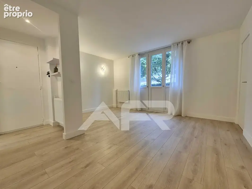 3 pièces 2 chambres a chatou - photo 3
