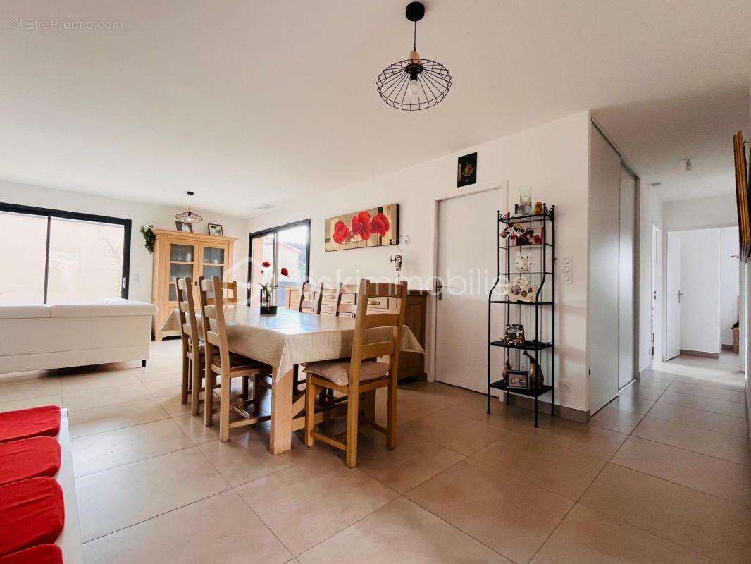 Maison à CAZEDARNES