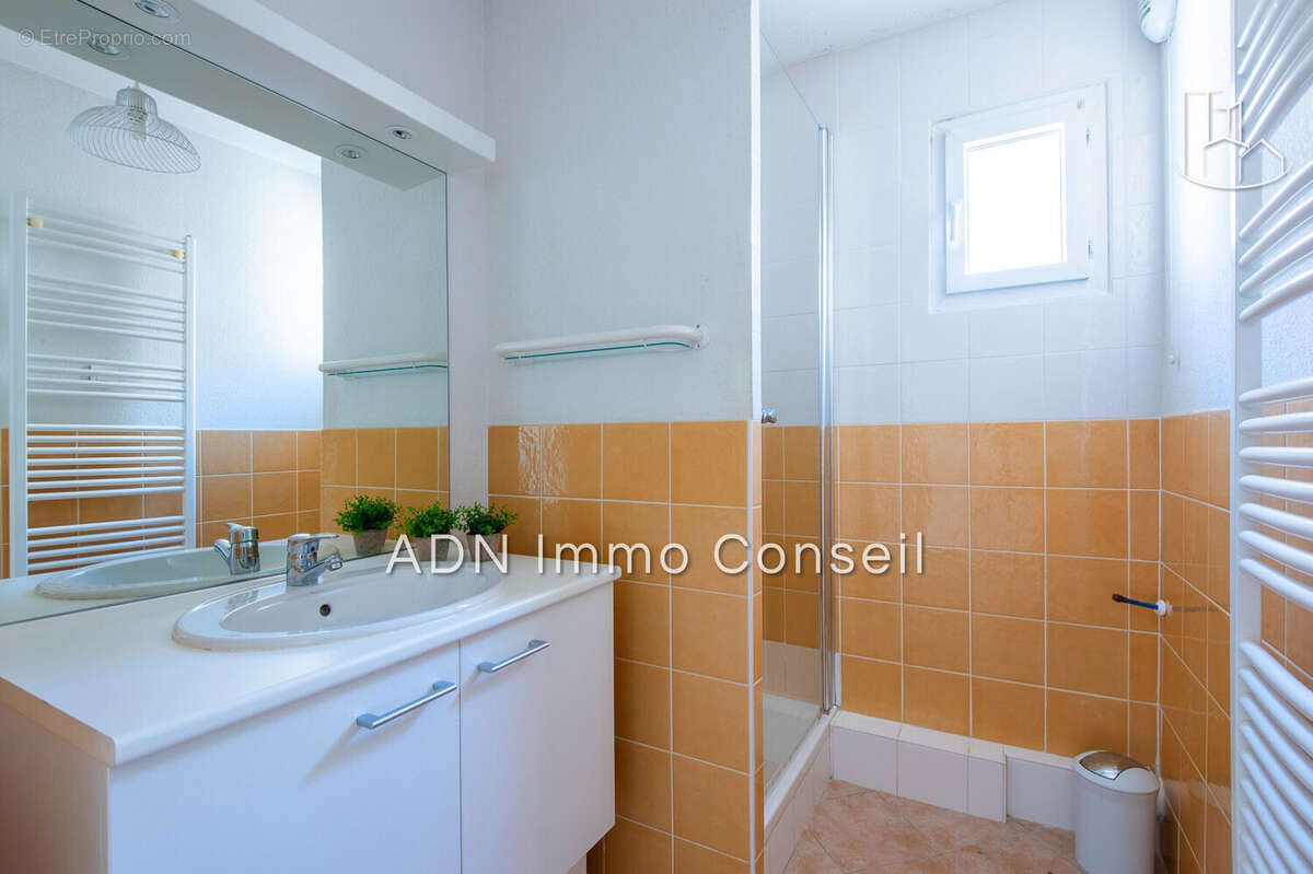 Appartement à MALLEMORT