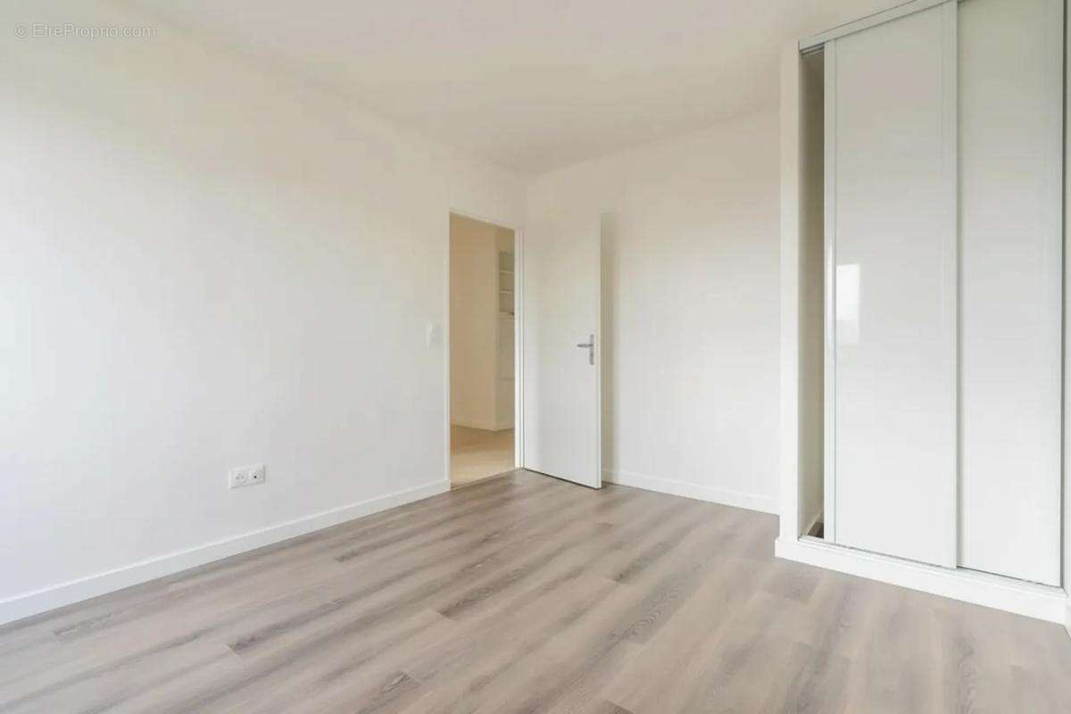 Appartement neuf et lumineux 62m² idéalement situé à Villemomble - photo 6