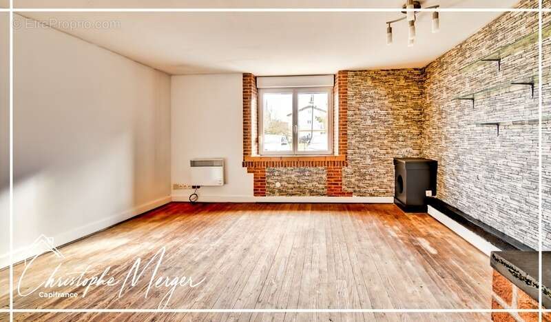 Maison à LINDRE-BASSE