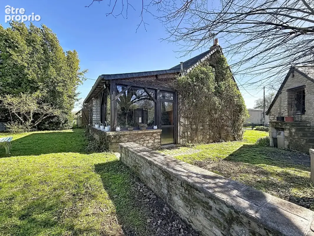Maison de charme dans un hameau calme (37) - photo 3