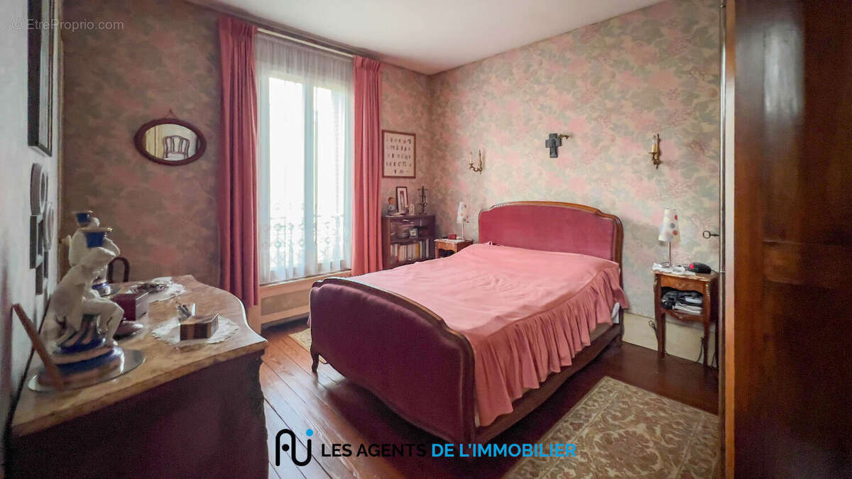 Maison Nanterre 7 pièce(s) 148 m2 - photo 9