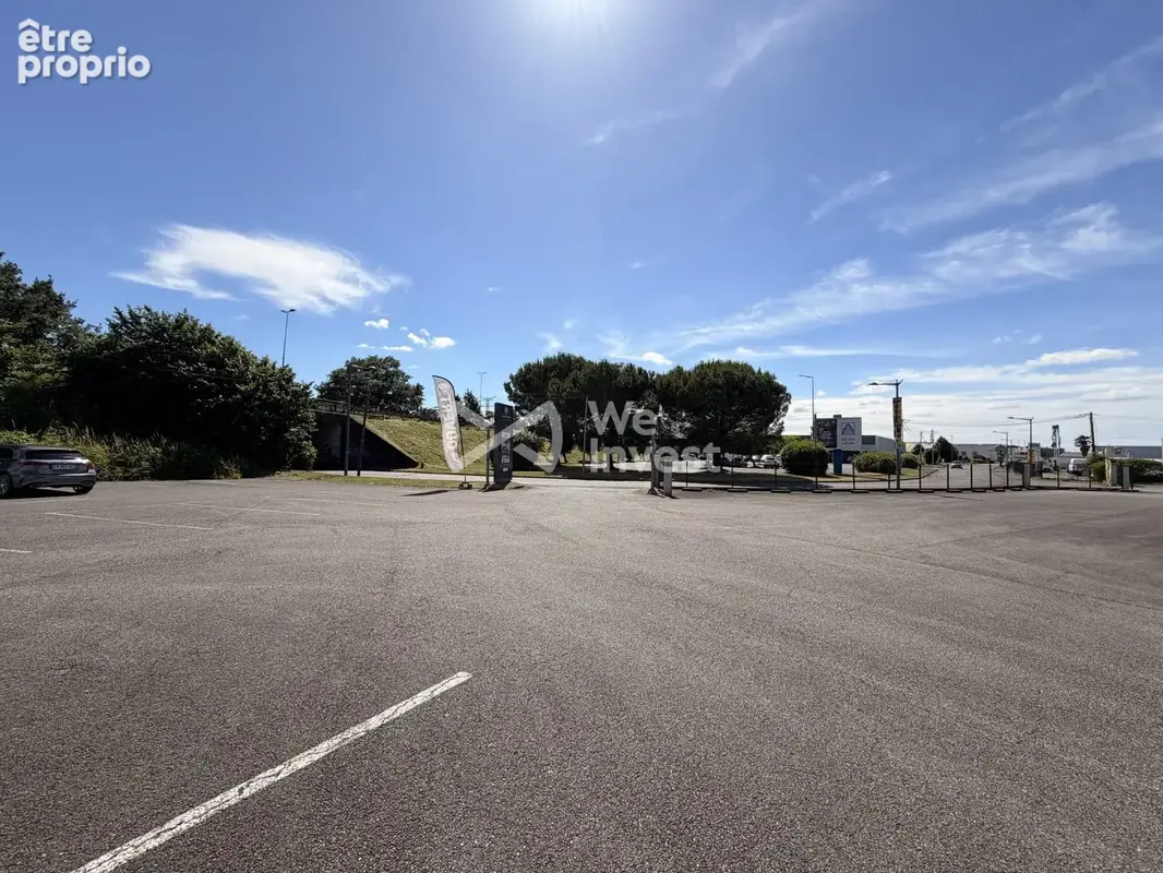 Commerce 1 500 m² à vendre à Lescar (64230) - photo 6