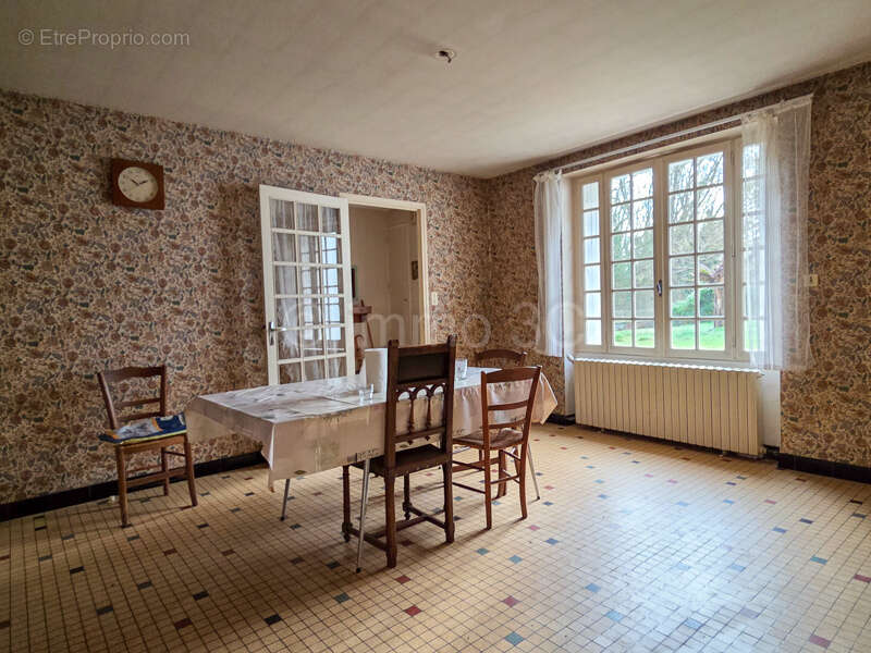 Maison à SAUZE-VAUSSAIS