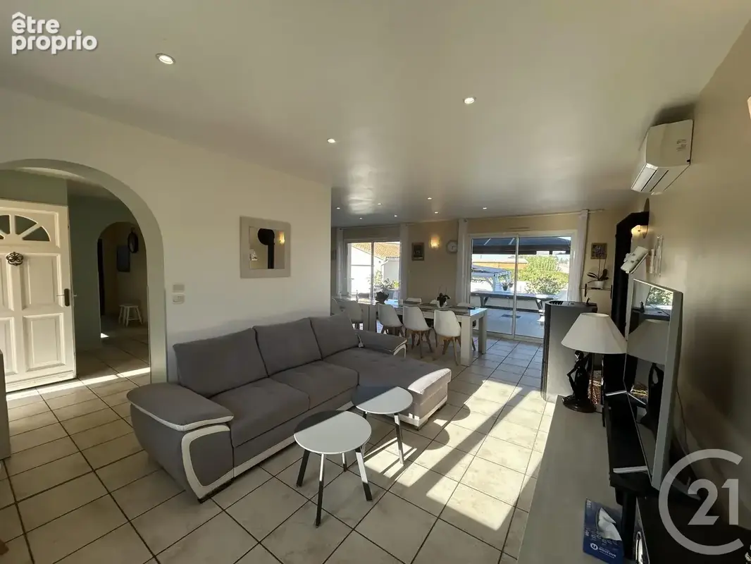 Maison 6 pièces 150 m² à vendre à Saint-Martin-De-Laye (33910) - photo 4