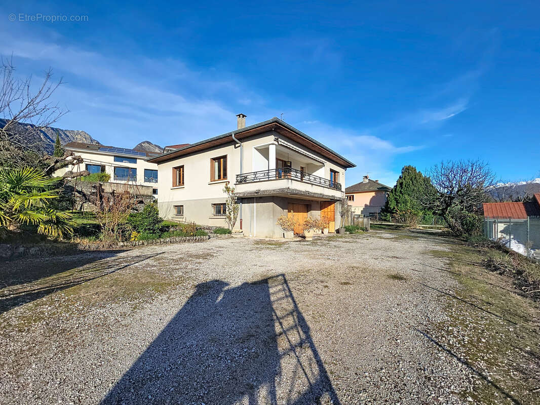 Maison à SAINT-ISMIER