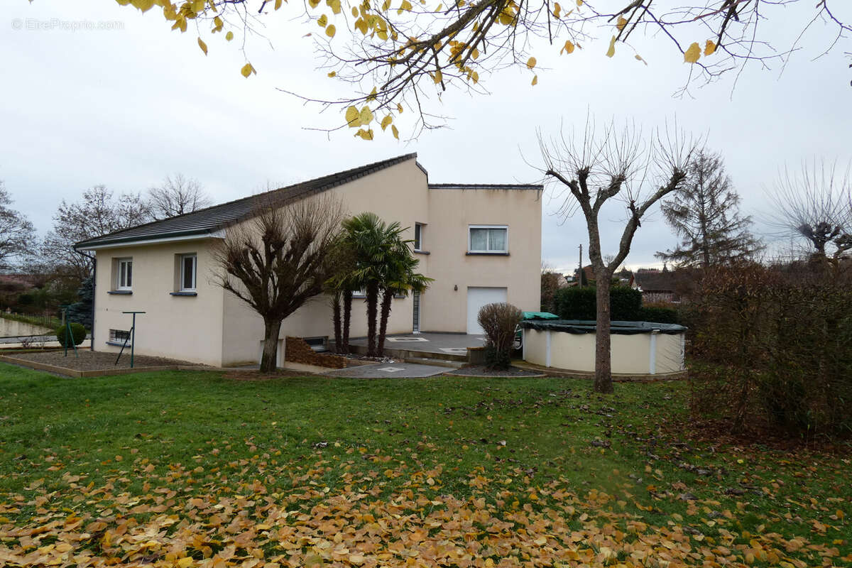 Maison à DOMERAT