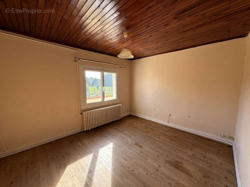 Maison à SAINT-MARTIN-DE-COUX