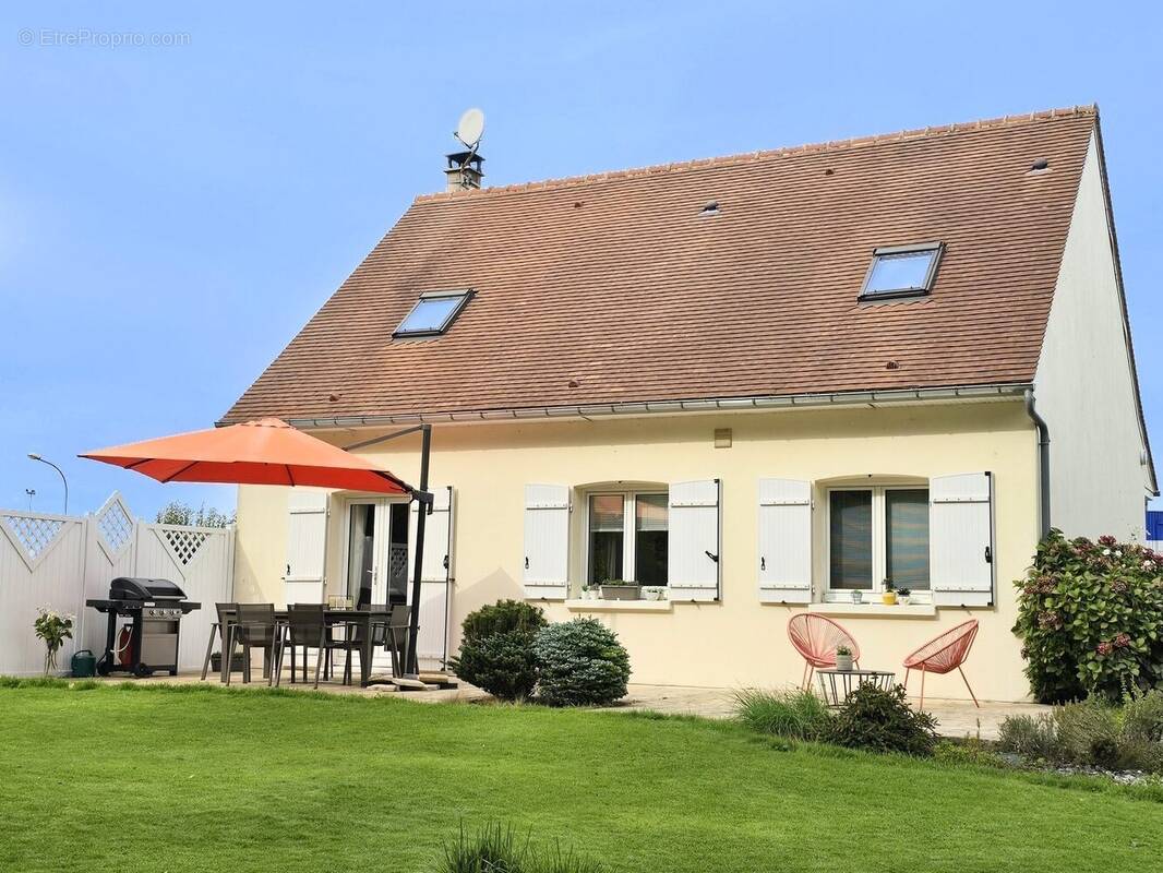 Maison à FORMERIE