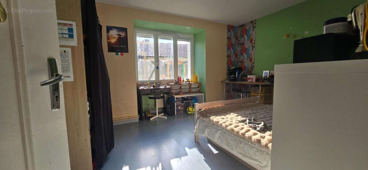 Maison en pierre 146m² rénovée situé à Frasne-le-Château - photo 10