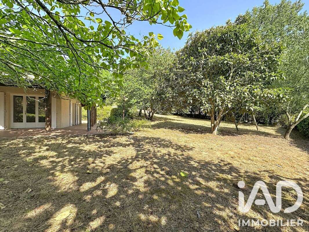 Maison 226 m² à Villepinte  - photo 7
