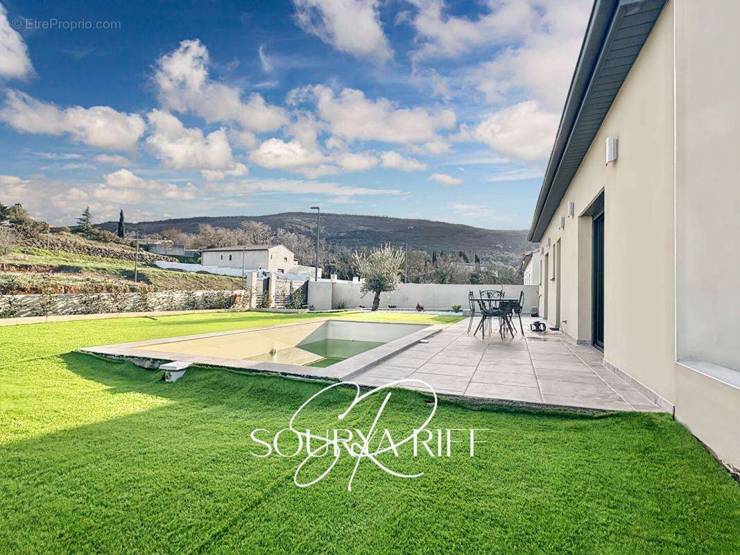 Villa contemporaine avec piscine et sous-sol exceptionnel - photo 18