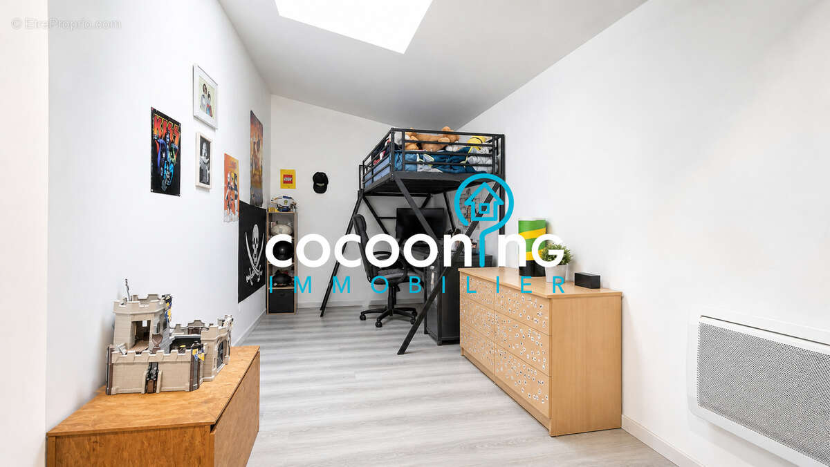Ensemble immobilier comprenant deux logements d’habitation et une cellule commerciale - photo 12