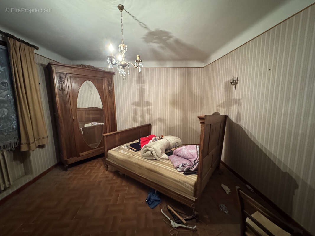 Maison à PERNES-LES-FONTAINES