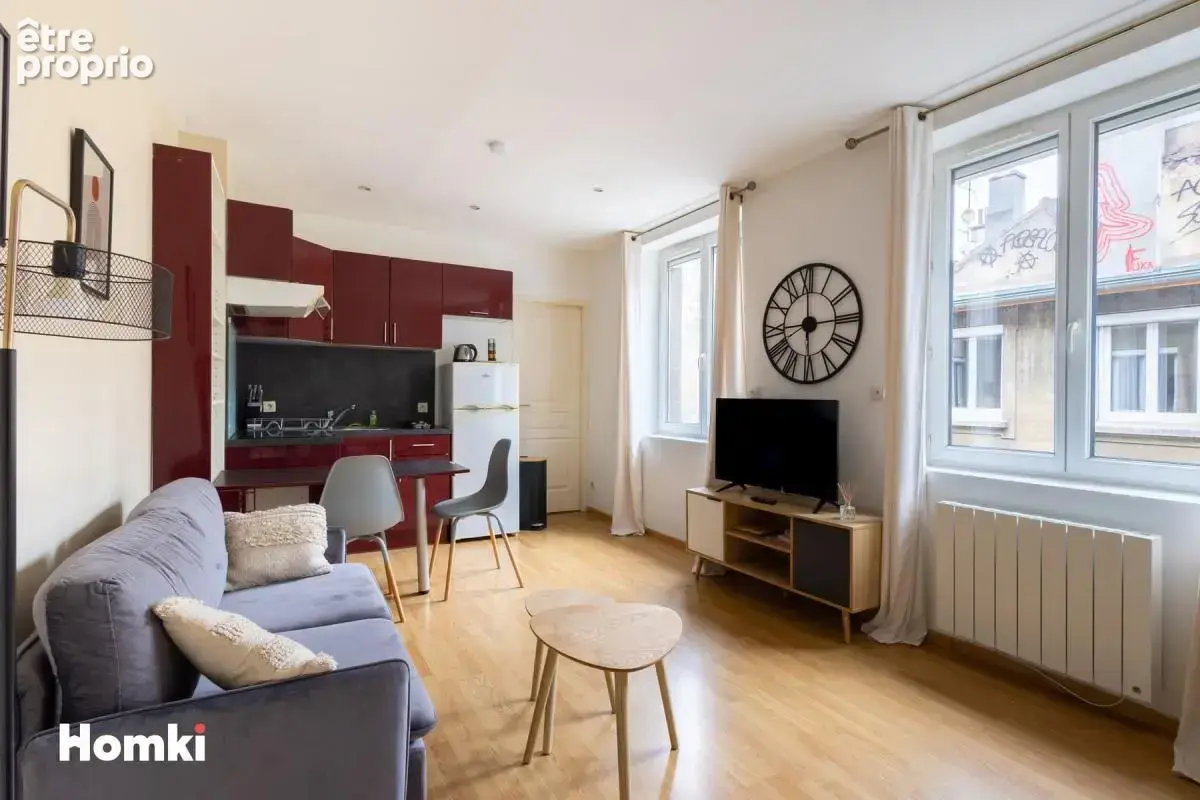 HYPER CENTRE – Rendement 10 % - PLACE HÔTEL DE VILLE Charmant T2 – Idéal investissement locatif - photo 2