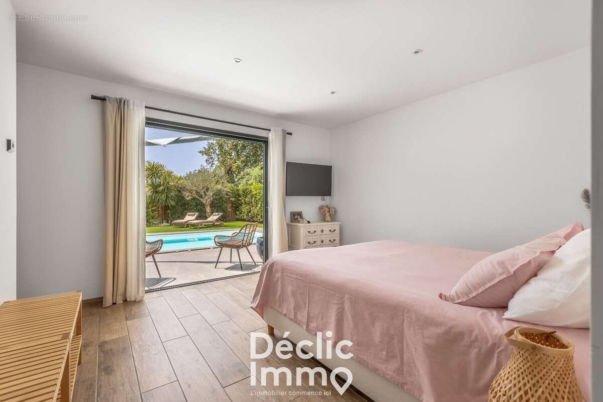 À vendre villa contemporaine avec piscine à Gujan Mestras - photo 8