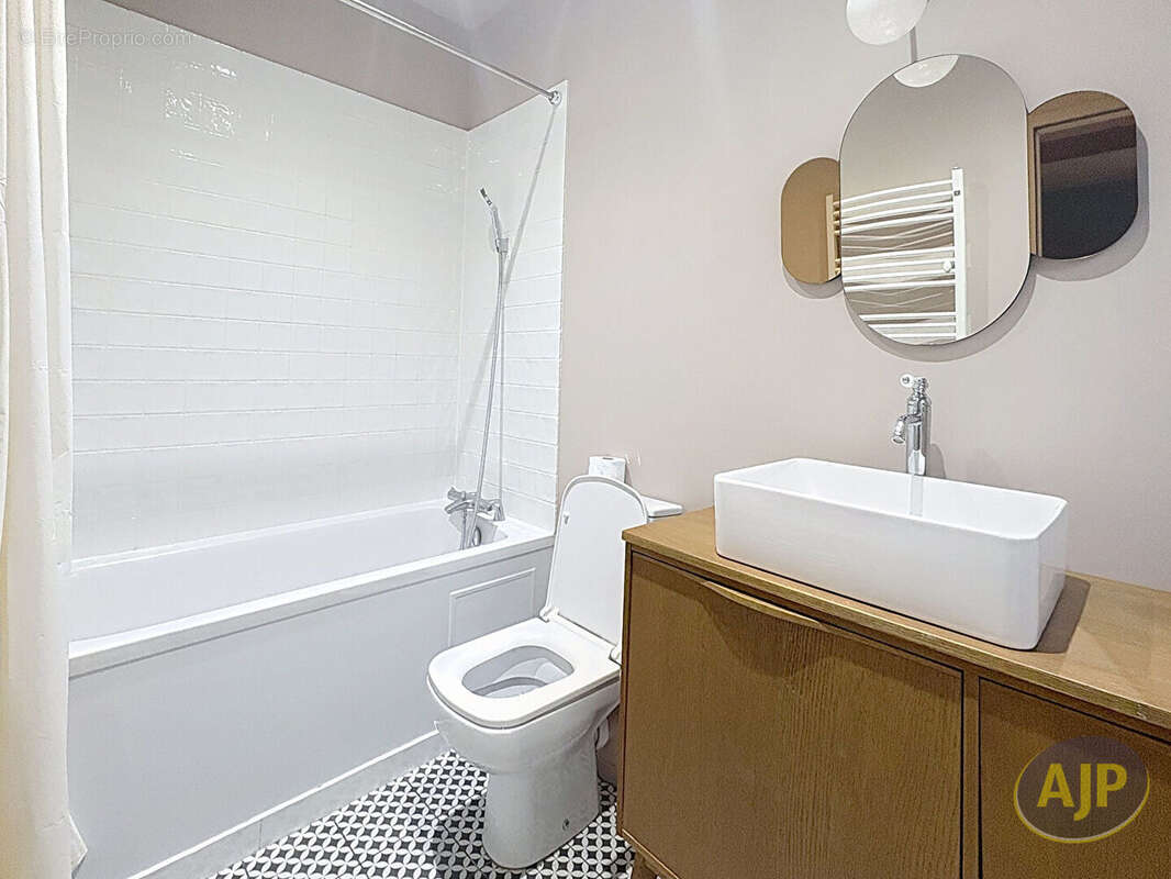 Nantes Dobrée / Sanitat : Un esprit « petite maison » avec jardin privatif - photo 14