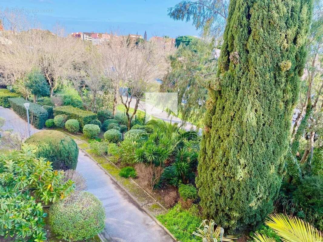 Appartement à HYERES