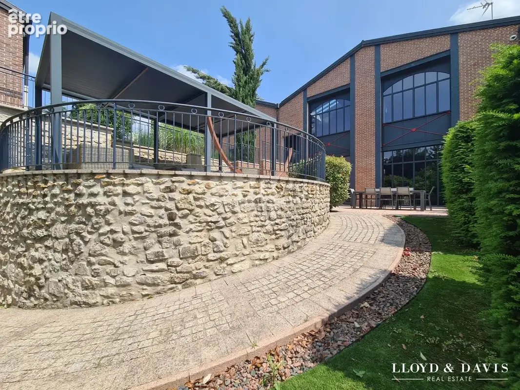 Maison 14 pièces 750 m² à vendre à Morigny-Champigny (91150) - photo 2