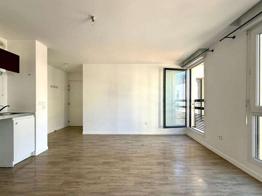 Appartement à AUBERVILLIERS