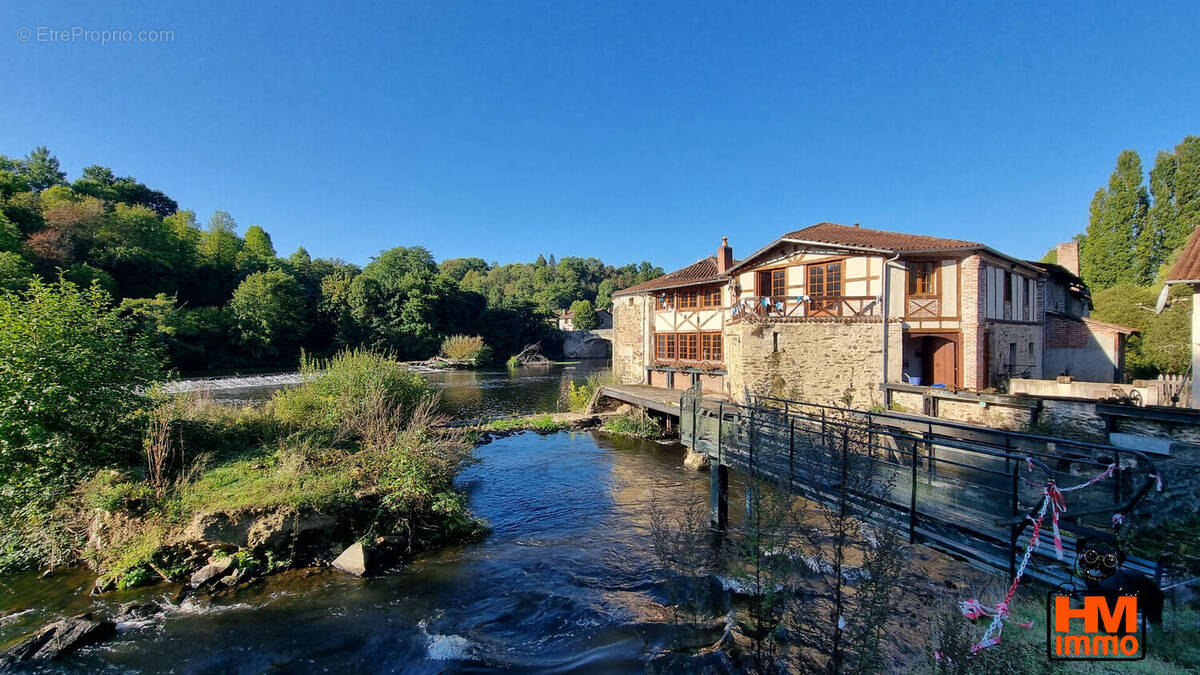 Maison à SAINT-JUNIEN