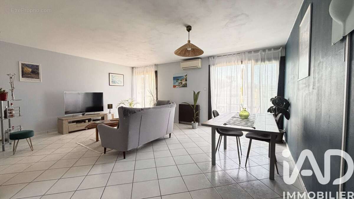 Photo 3 - Appartement à MARSEILLE-12E