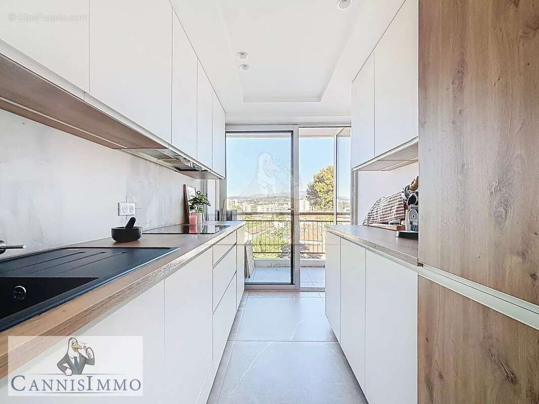 Appartement à LE CANNET