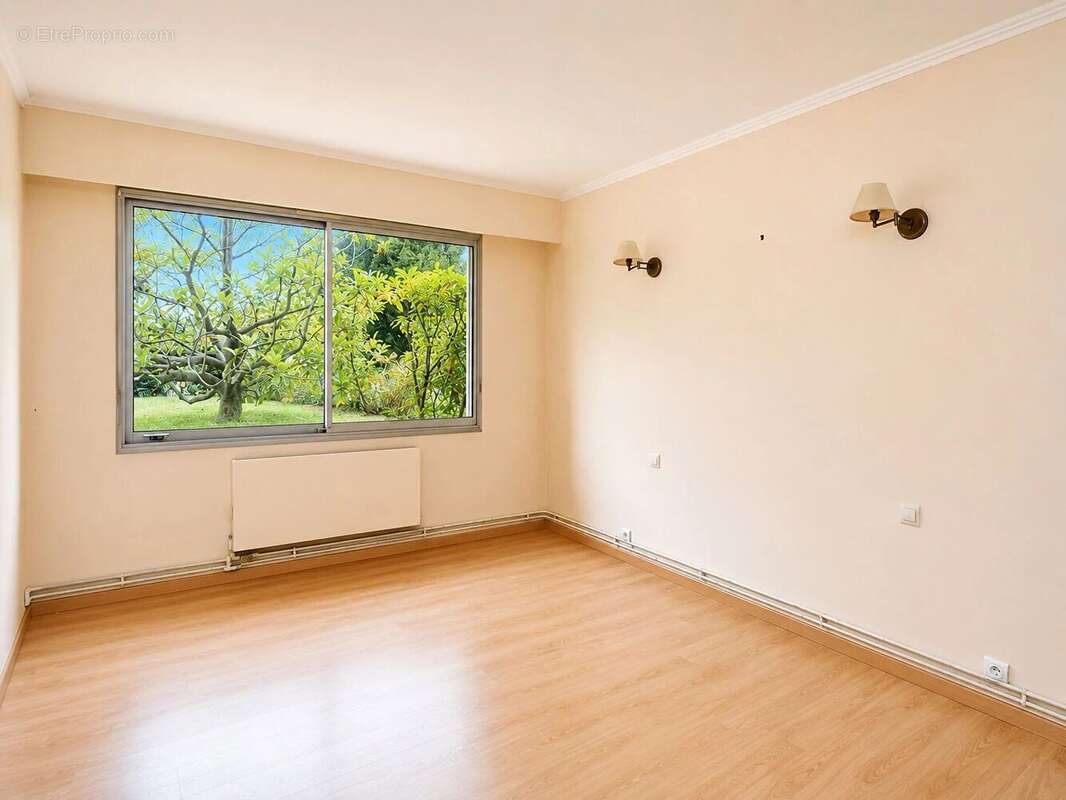 Croissy-sur-seine - au coeur du centre ville - appartement de 79 m²- cave et parking - photo 10