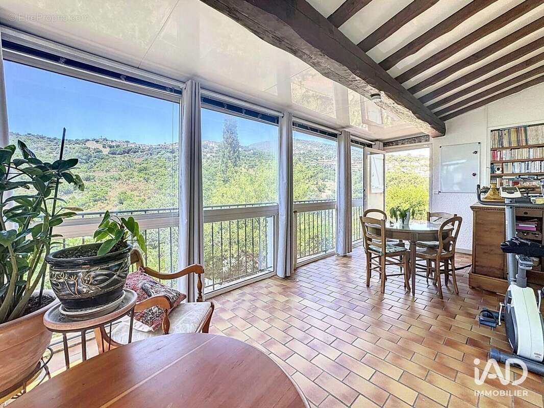 Photo 2 - Maison à LES ISSAMBRES