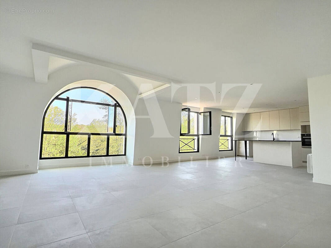 Appartement à GARCHES