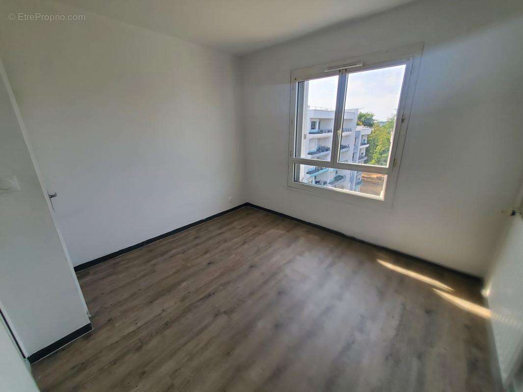 Grand appartement T3 avec balcon - photo 14